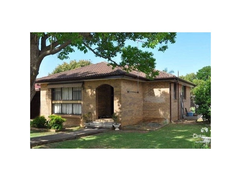 6 Dahlia Street, Quakers Hill NSW 2763