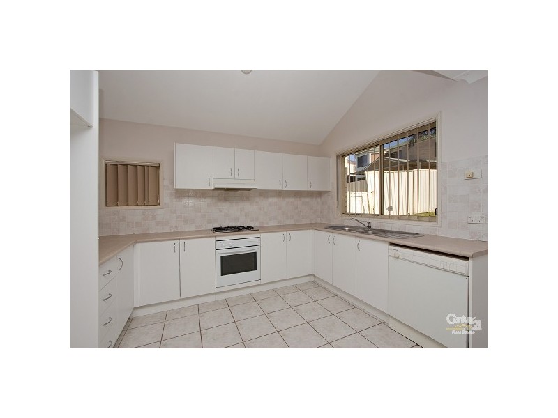 7 Falcon Way, Glenwood NSW 2768