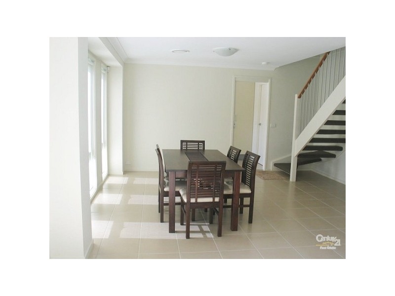 68 Tree Top Circuit, Quakers Hill NSW 2763