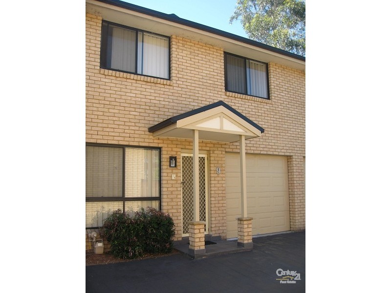 9/18 CUMMING CRESCENT, Quakers Hill NSW 2763