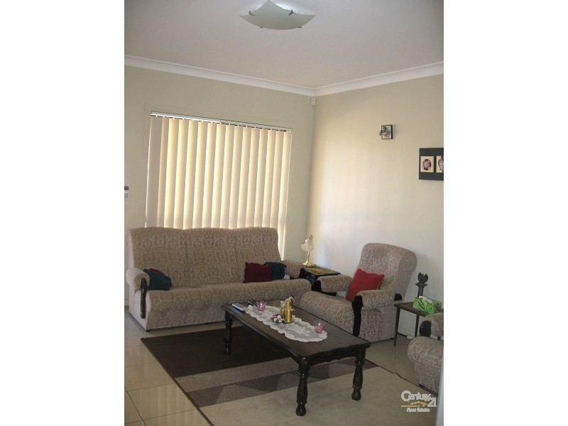 9/18 CUMMING CRESCENT, Quakers Hill NSW 2763