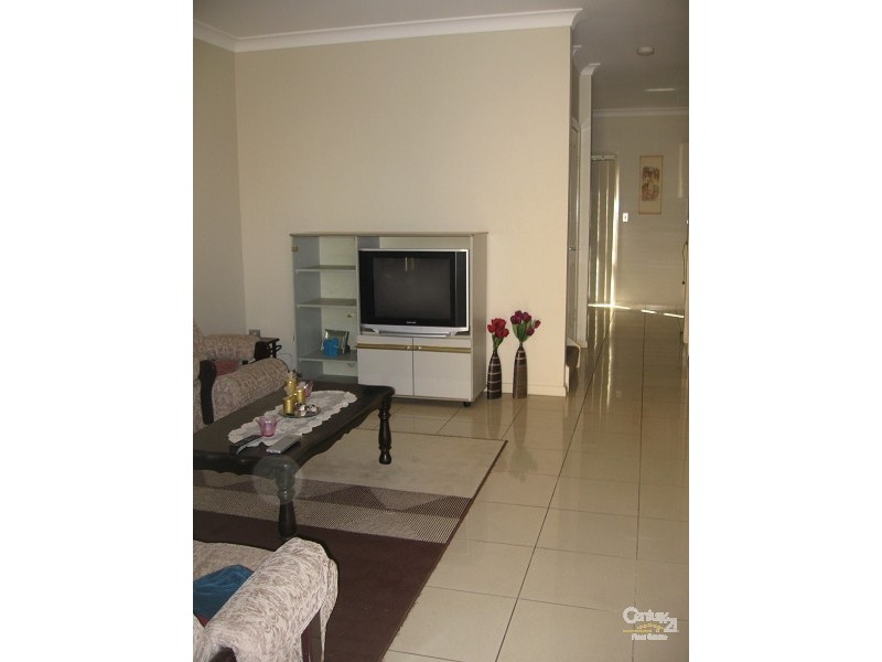 9/18 CUMMING CRESCENT, Quakers Hill NSW 2763