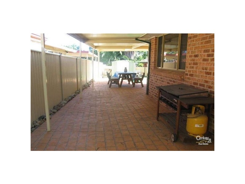 11 MEDWIN PLACE, Quakers Hill NSW 2763