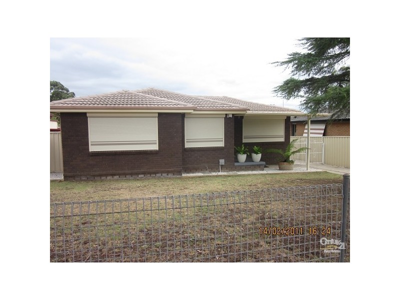 15 MEDLOW DRIVE, Quakers Hill NSW 2763