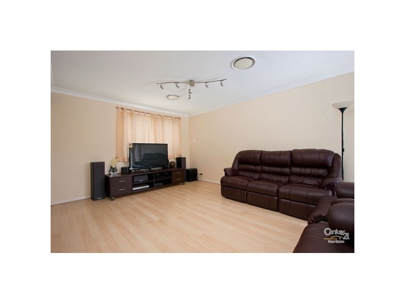 4 Lisa Street, Quakers Hill NSW 2763