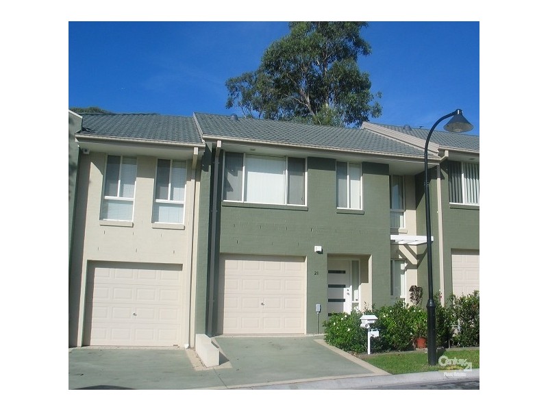 21 TREETOP CIRCUIT, Quakers Hill NSW 2763