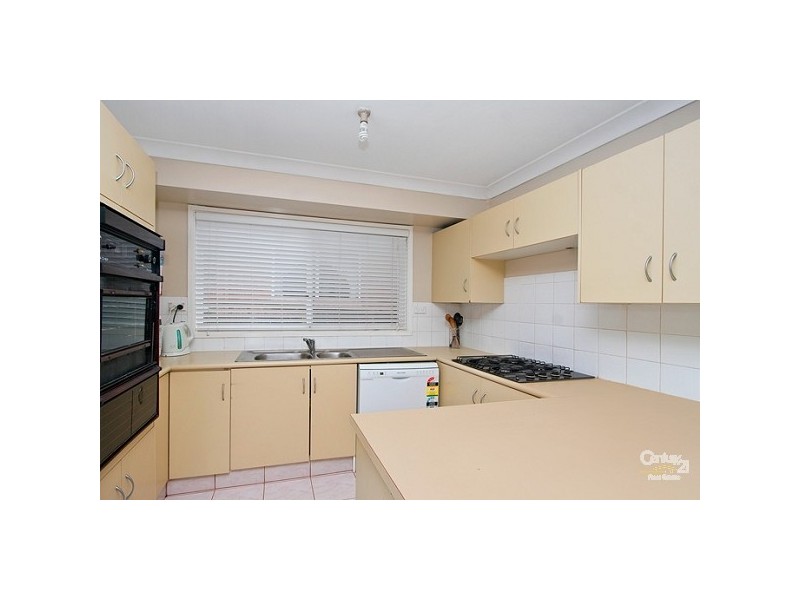 5 DORRIE PLACE, Quakers Hill NSW 2763