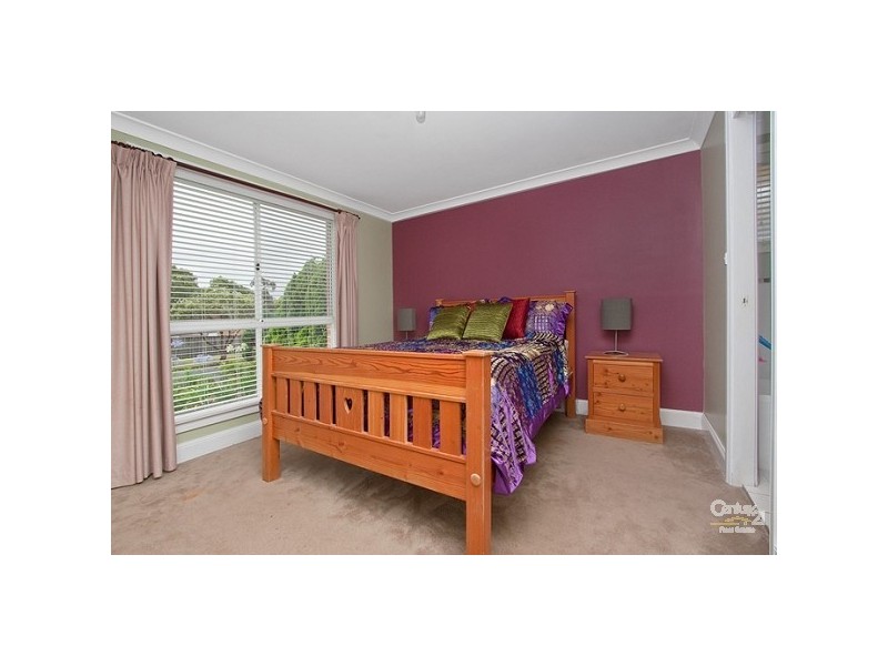 5 DORRIE PLACE, Quakers Hill NSW 2763