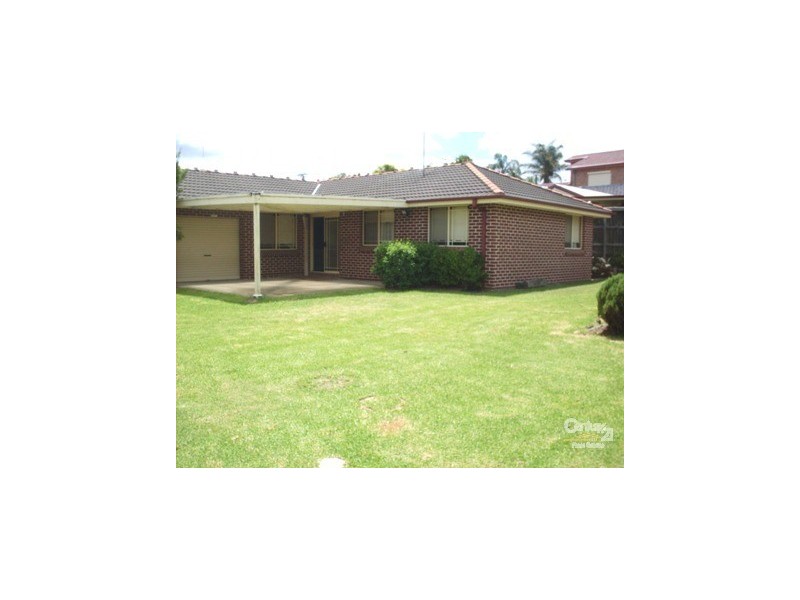 8 DONNA PLACE, Acacia Gardens NSW 2763