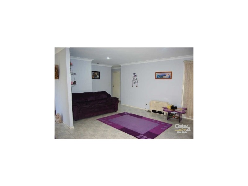 8 ASHTON PLACE, Doonside NSW 2767