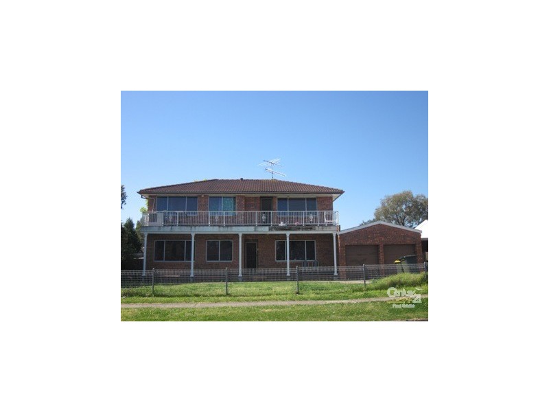 35 LOVEGROVE DRIVE, Woodcroft NSW 2767