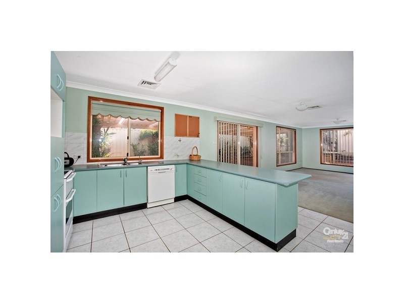 60 Summerfield Avenue, Quakers Hill NSW 2763