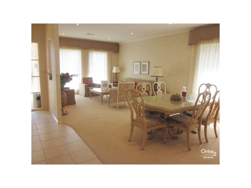 21 BLUE BELL CIRCUIT, Kellyville NSW 2155