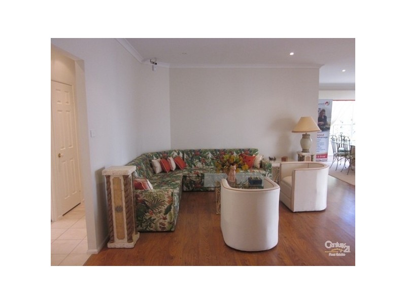 21 BLUE BELL CIRCUIT, Kellyville NSW 2155