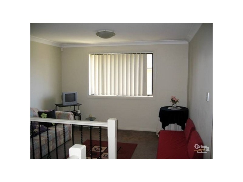 9/18 CUMMING CRESCENT, Quakers Hill NSW 2763