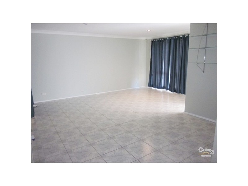 8 ASHTON PLACE, Doonside NSW 2767