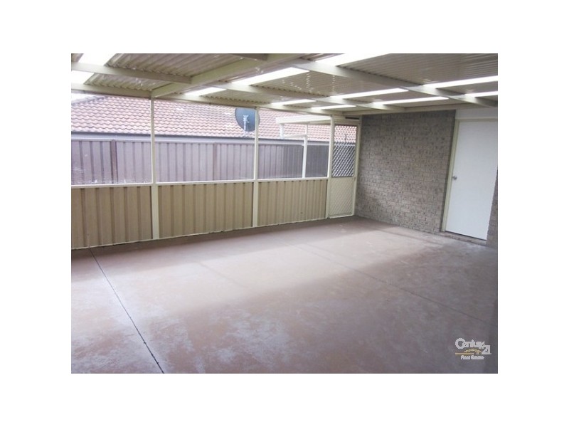 8 ASHTON PLACE, Doonside NSW 2767