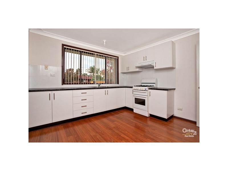 36 Tallagandra Drive, Quakers Hill NSW 2763