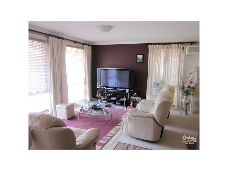 43 MASLIN CRESCENT, Quakers Hill NSW 2763