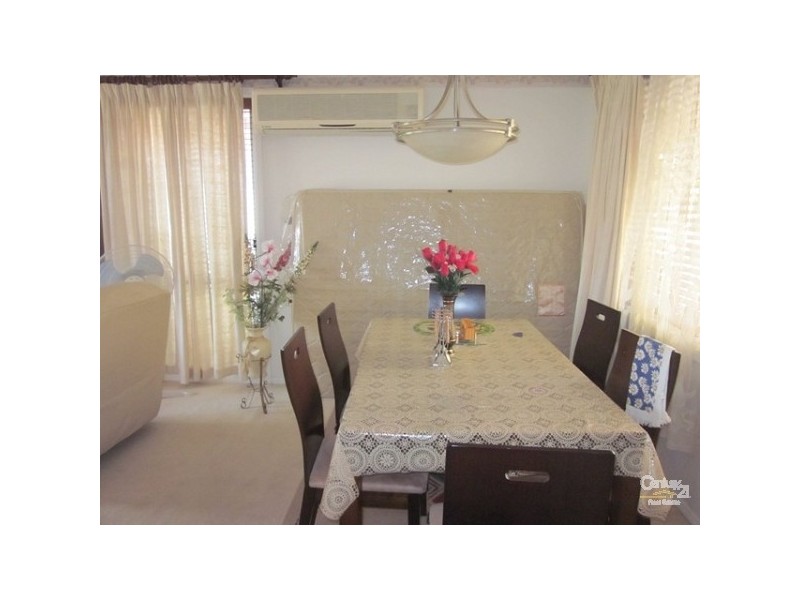 43 MASLIN CRESCENT, Quakers Hill NSW 2763