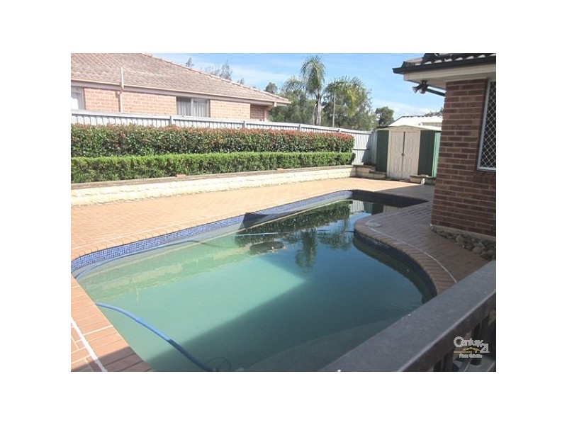 43 MASLIN CRESCENT, Quakers Hill NSW 2763