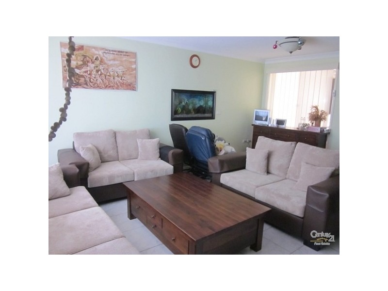 204 FARNHAM ROAD, Quakers Hill NSW 2763