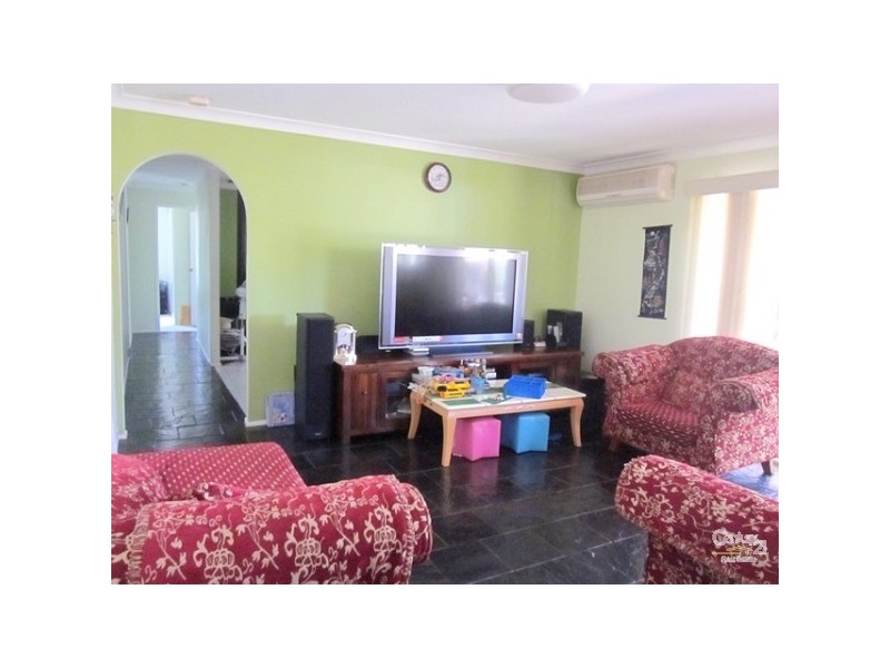 204 FARNHAM ROAD, Quakers Hill NSW 2763