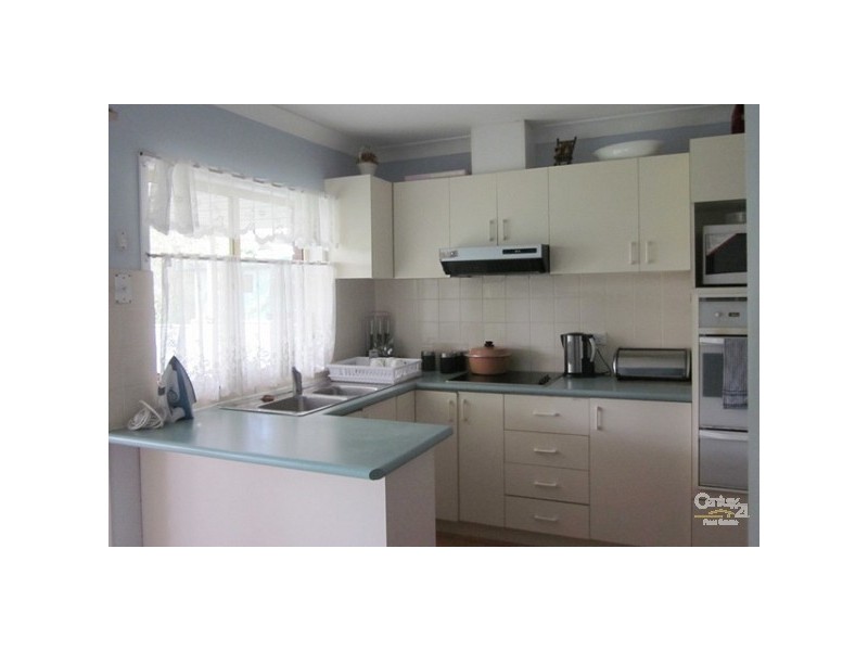 9 MEDLOW DRIVE, Quakers Hill NSW 2763