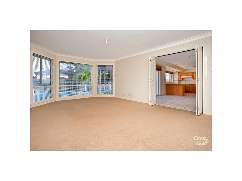 8 Grech Place, Glenwood NSW 2768