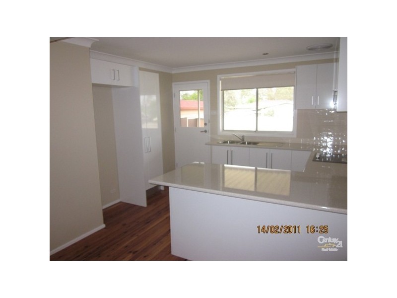 15 MEDLOW DRIVE, Quakers Hill NSW 2763