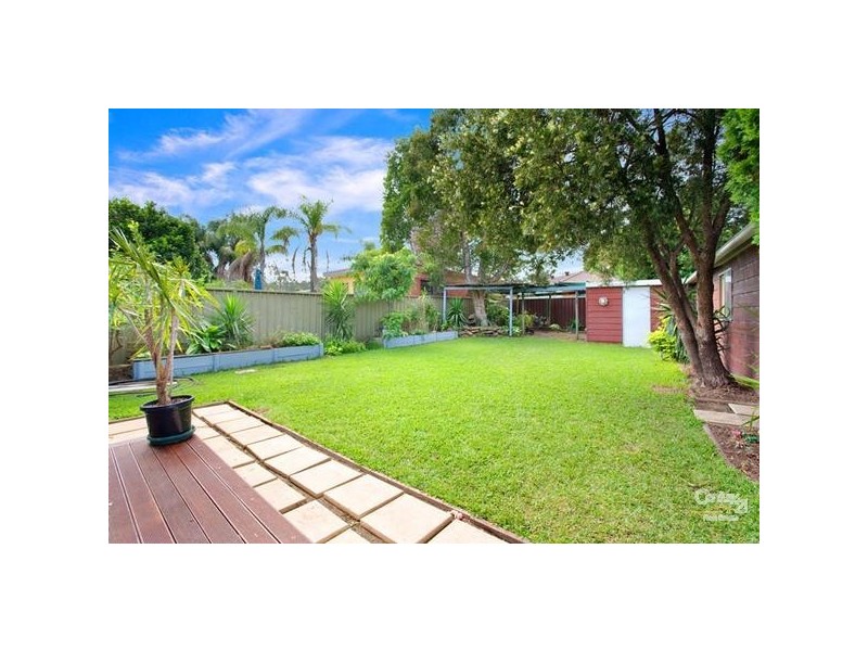 7 Rickard Road, Quakers Hill NSW 2763
