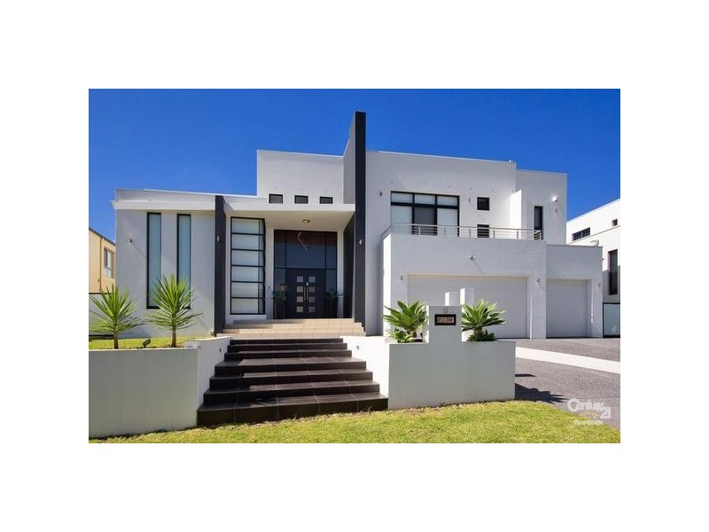 8 Bimbadgen Place, Bella Vista NSW 2153