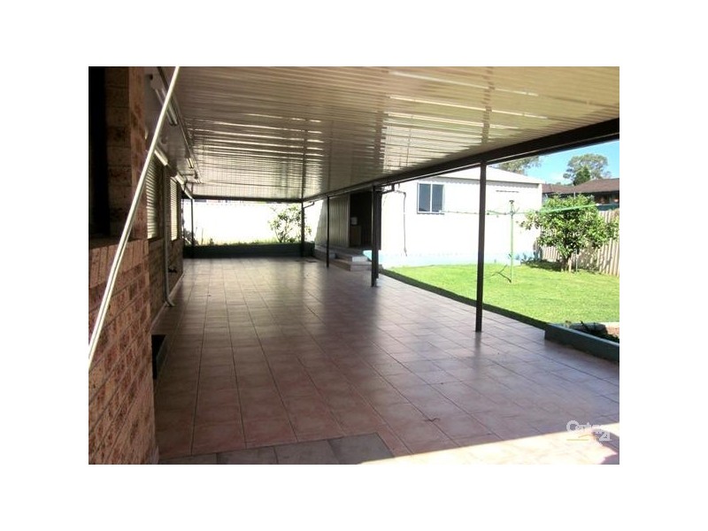 6 Pam Green Place, Doonside NSW 2767