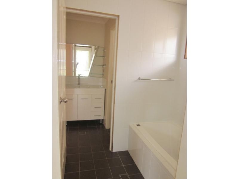 56 DONAHUE STREET, Kings Park NSW 2148