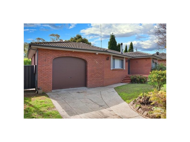 85 TICHBORNE DRIVE, Quakers Hill NSW 2763