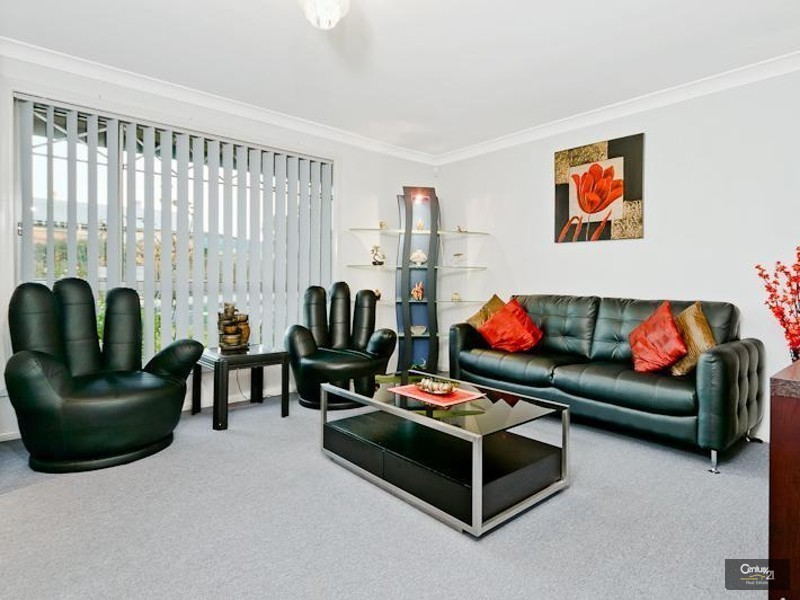 10 Currawong Street, Glenwood NSW 2768