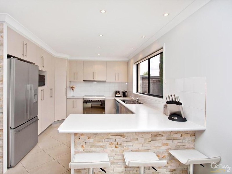 18 Ashtead Parade, Stanhope Gardens NSW 2768