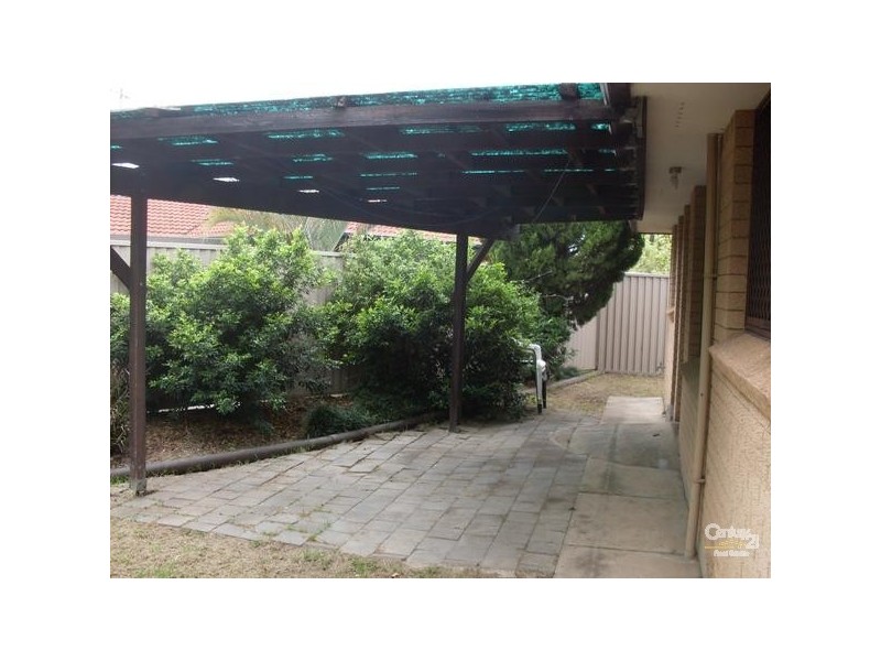 4 COCOS PLACE, Quakers Hill NSW 2763