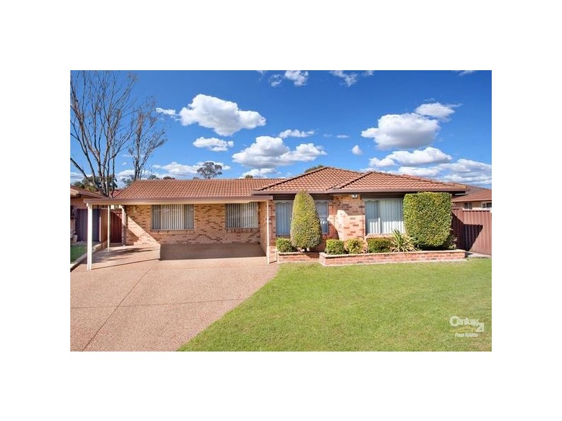 4 Lindfield Place, Dean Park NSW 2761