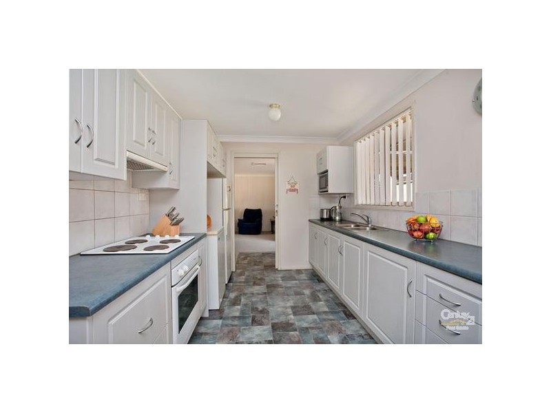 4 Lindfield Place, Dean Park NSW 2761