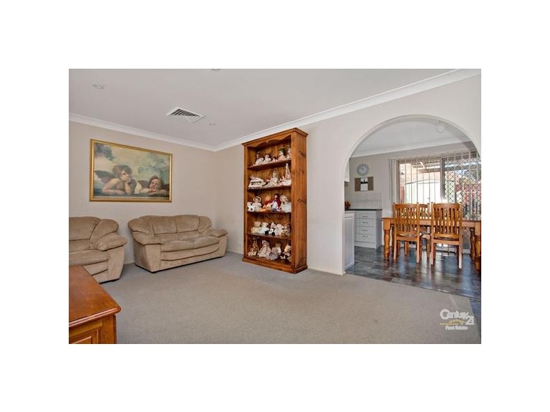 4 Lindfield Place, Dean Park NSW 2761
