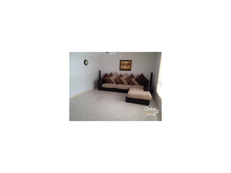 75 Warrimoo Drive, Quakers Hill NSW 2763