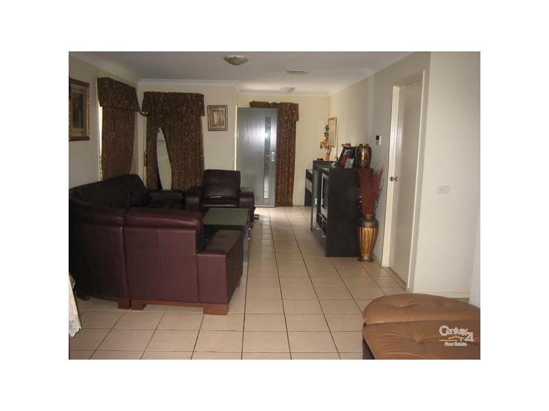 30 TREE TOP CIRCUIT, Quakers Hill NSW 2763