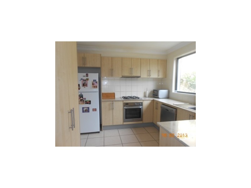 32 Tree Top Circuit, Quakers Hill NSW 2763