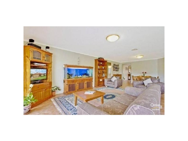 110 PHOENIX AVENUE, Stanhope Gardens NSW 2768