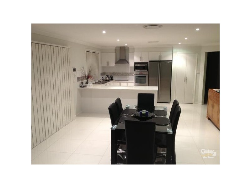 5 Faxon Close, Colebee NSW 2761