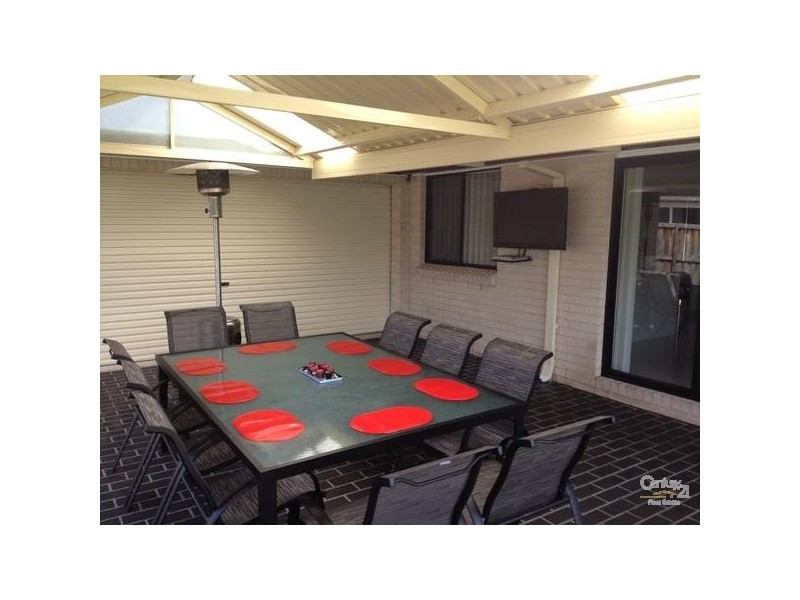 5 Faxon Close, Colebee NSW 2761