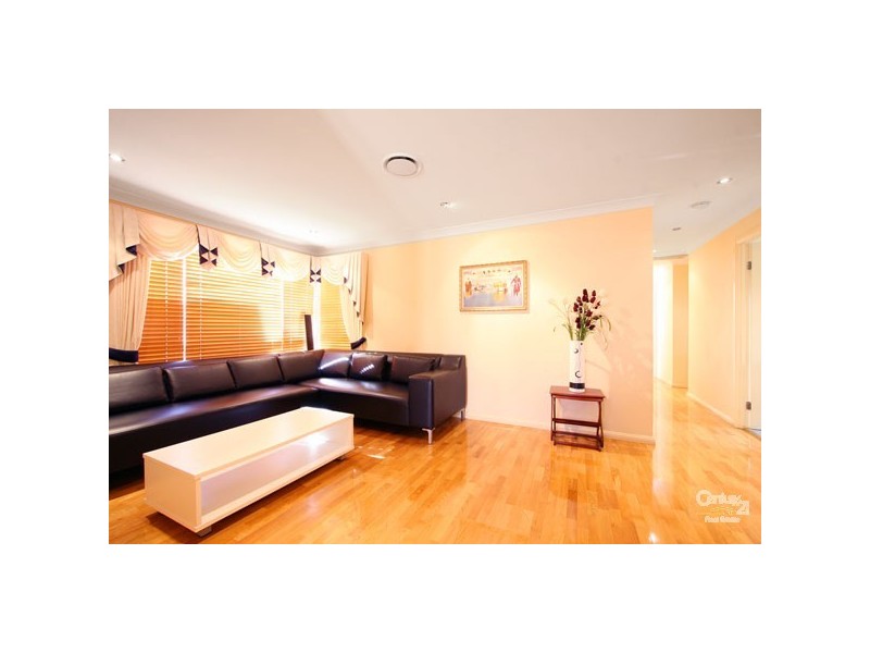 8 Rafferty Way, Quakers Hill NSW 2763