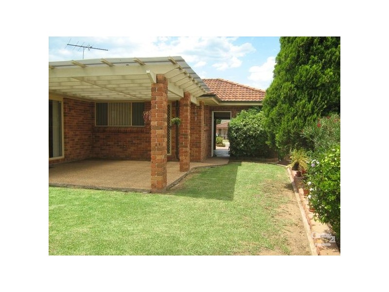 92 Pagoda Crescent, Quakers Hill NSW 2763