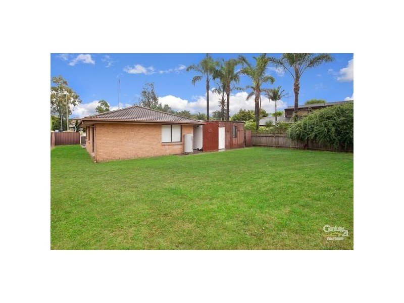 229 FARHNAM ROAD, Quakers Hill NSW 2763